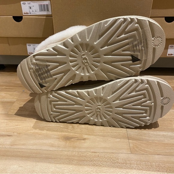 UGG | Nita Ultra Mini Bootie Closed Back Slippers SAND NEW - Picture 14 of 14